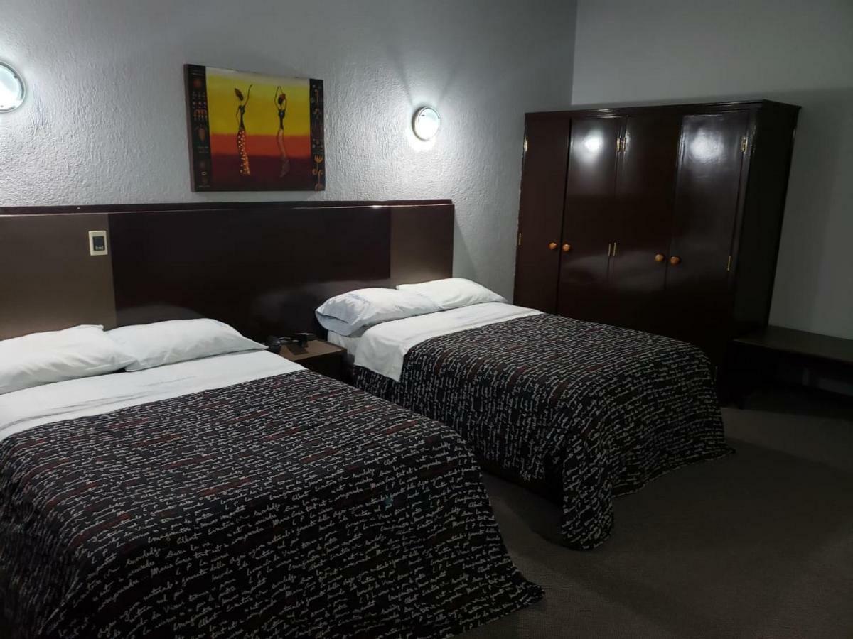 Hotel Aeropuerto Toluca Eksteriør billede
