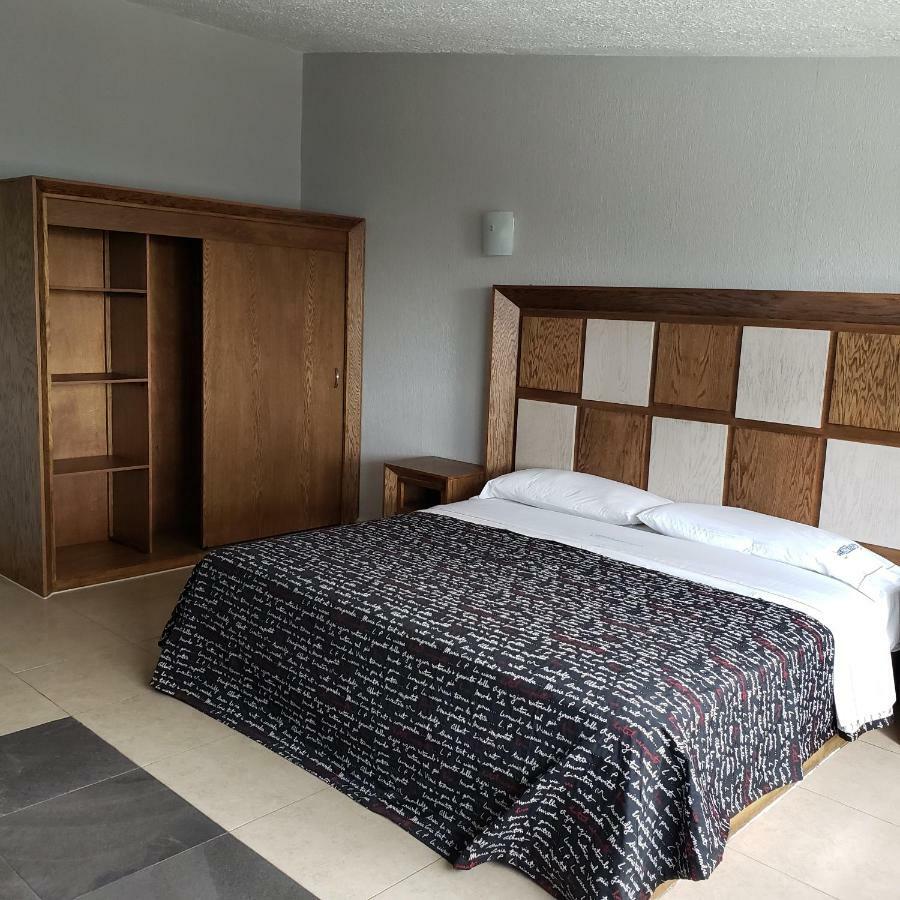 Hotel Aeropuerto Toluca Eksteriør billede